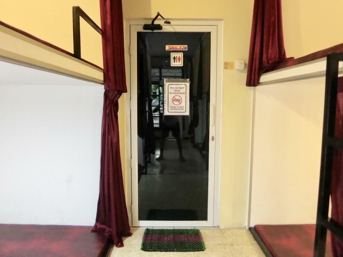 Manado Pod House Apartment Bagian luar foto
