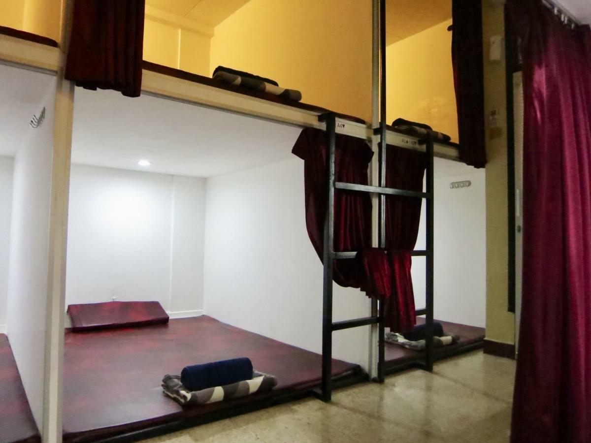 Manado Pod House Apartment Bagian luar foto